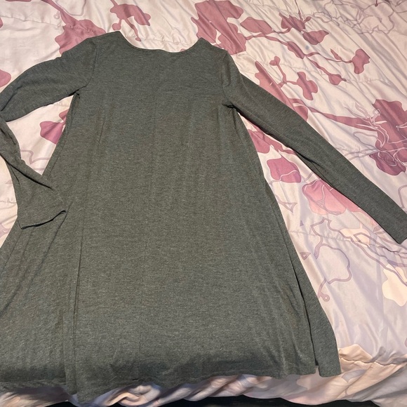 Old Navy Jersey Knit Swing Dress - Picture 2 of 5